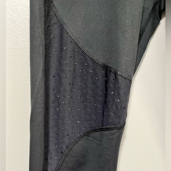 Aerie Chill. Play. Move. Black Mesh Panel Leggings - Size M - Picture 6 of 12